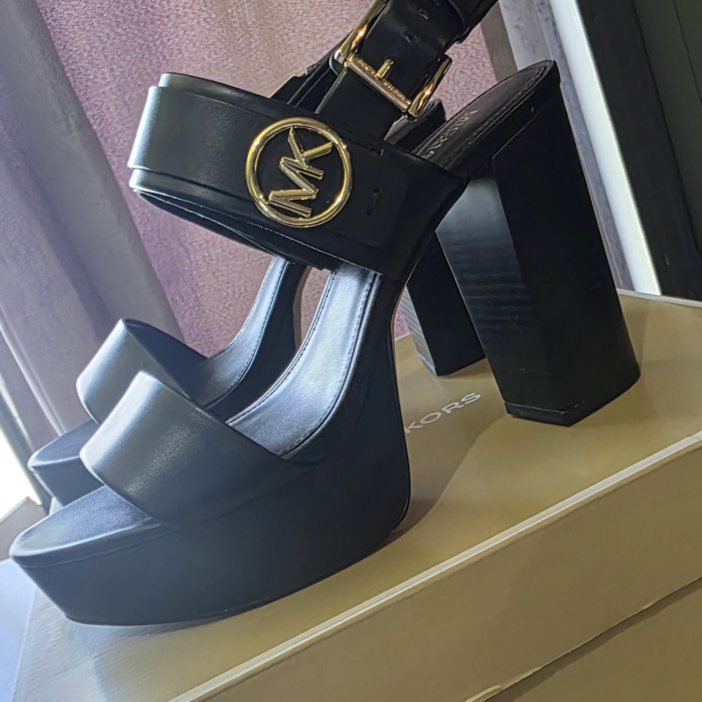 Michael Kors Black Platform Shoes Sleek Design - Picture 5 of 5